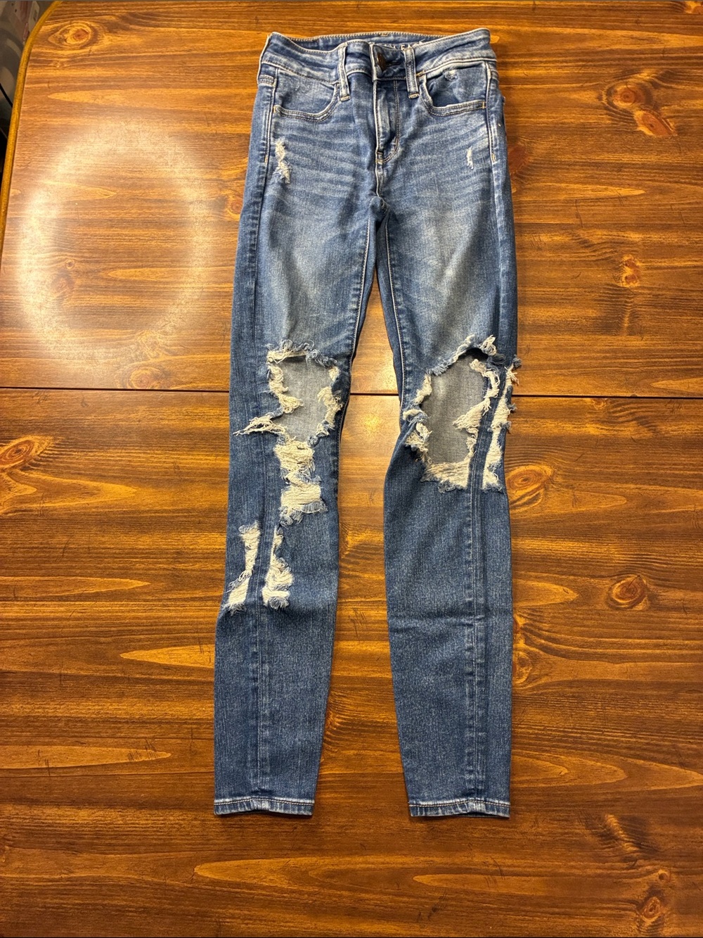 American Eagle Outfitters jeggings distressed 00